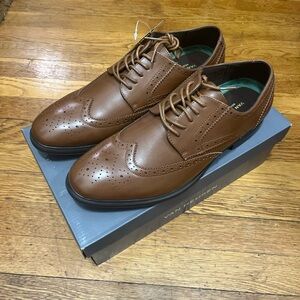 Brand New Van Heusen Rem Wingtip Oxfords Dress Shoes in Brown Men's Size 11 M